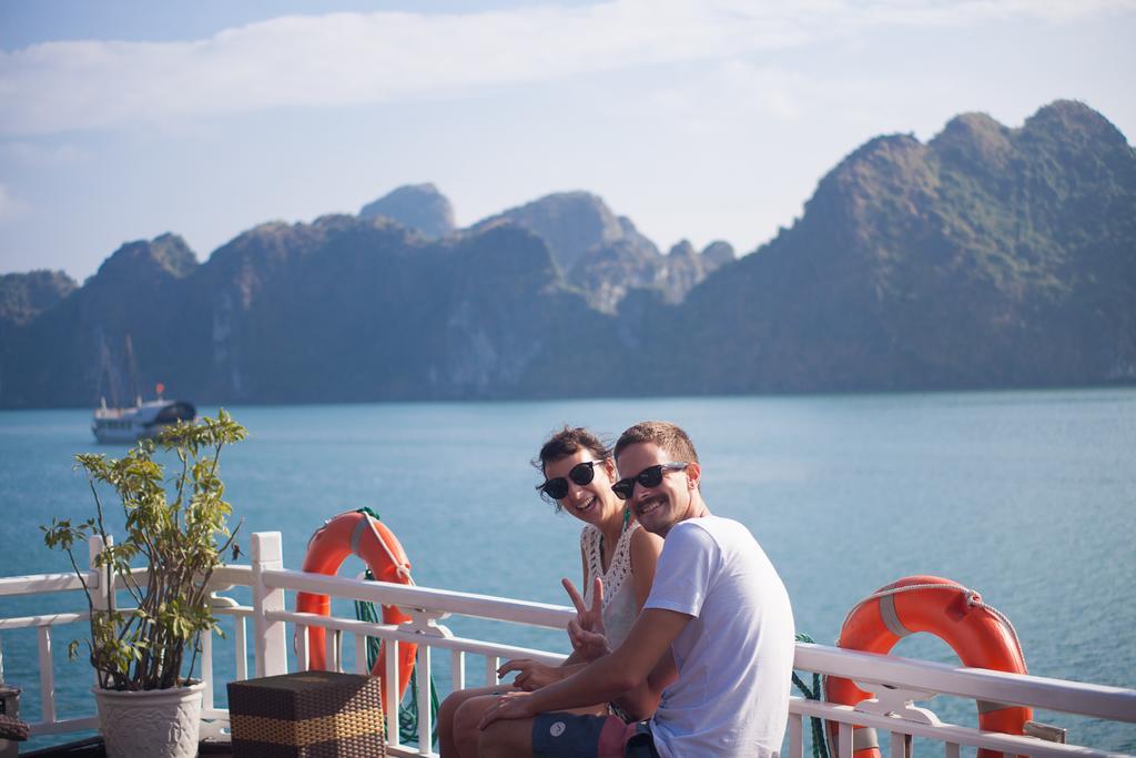 Golden Star Cruise 호텔 반장현 외부 사진